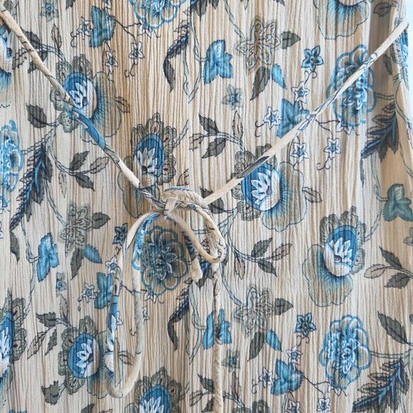 Northern Reflections Cream Long Dress with Blue Florals Size M - Picture 4 of 5
